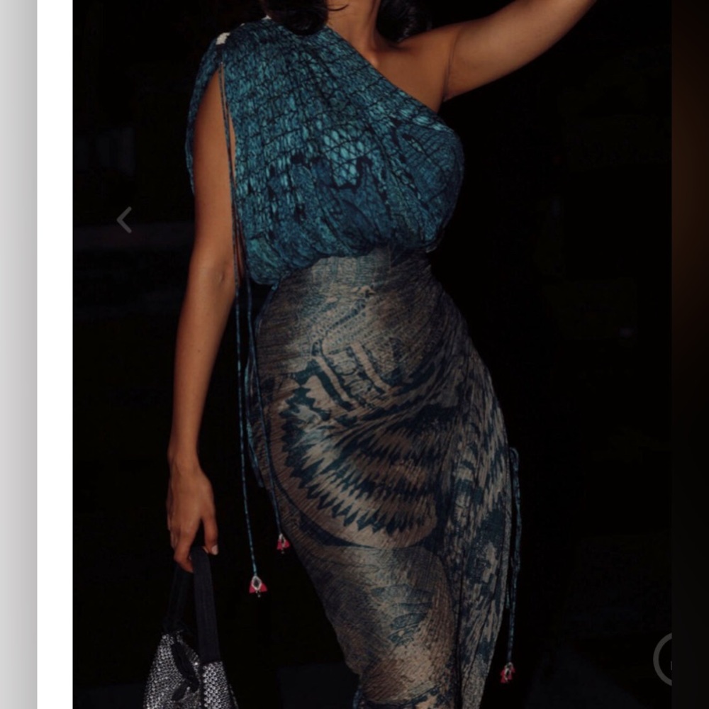 Saaksha & Kinni Dress